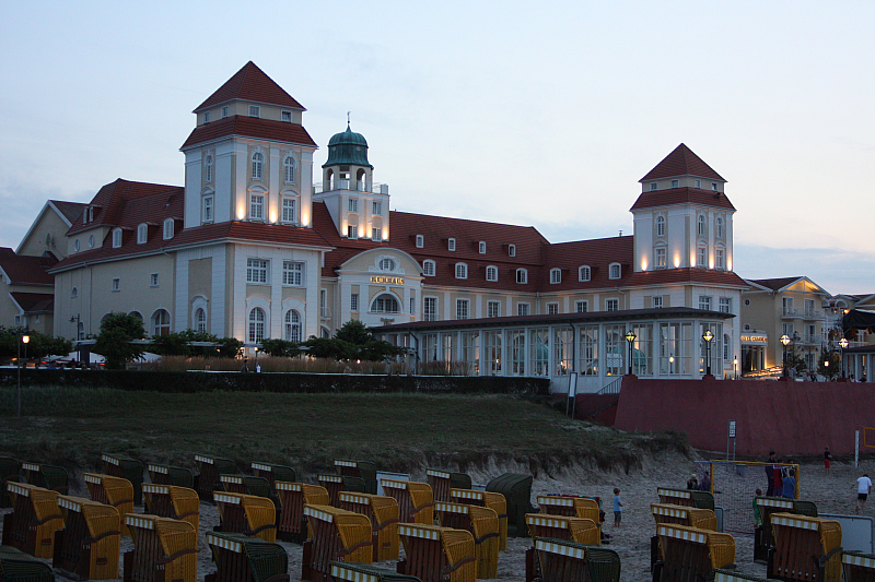 &copy; R.Thiel
Kurhaus Binz
06.08.2014 21:07:57
August 2014
Ostsee-Fotos