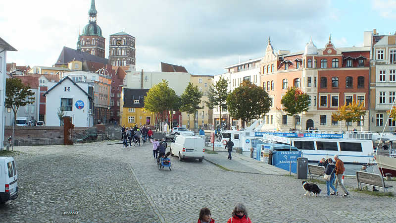 &copy; R.Thiel
10.10.2020 12:54:29
Stralsund 2020
Ostsee-Fotos