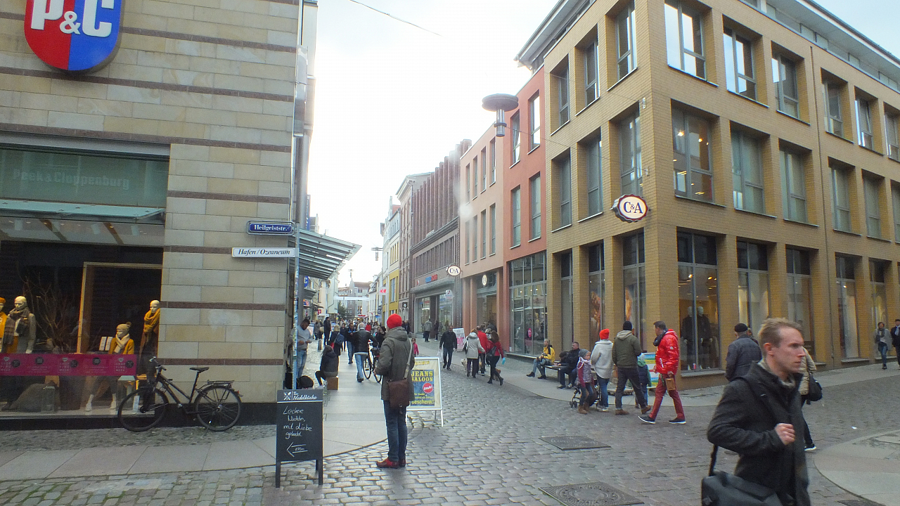 &copy; R.Thiel
10.10.2020 12:11:08
Stralsund 2020
Ostsee-Fotos